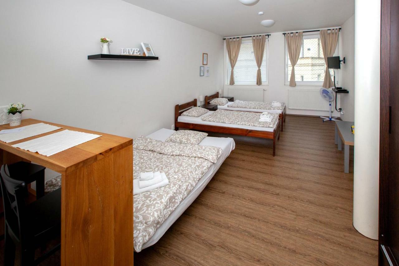 Zizkov Cosy Studio Apartments ปราก ภายนอก รูปภาพ